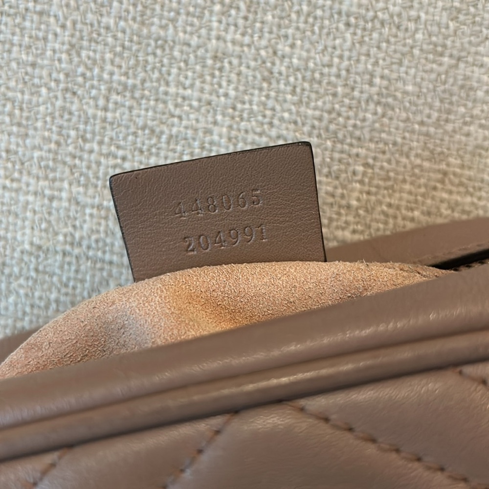 Gucci “GG Marmont Mini Shoulder Bag” in Dusty Pink Leather - Picture 3 of 11
